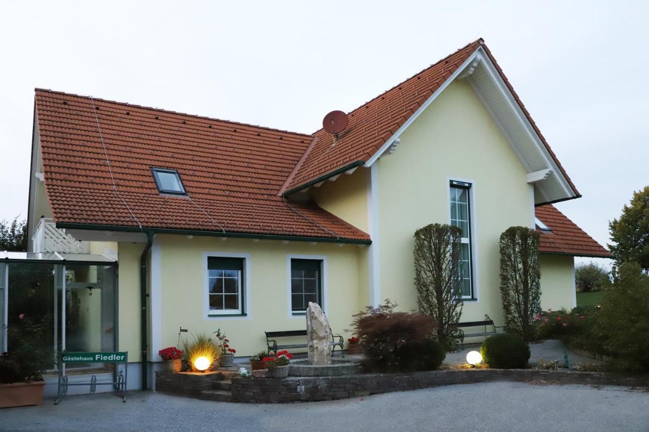 Sonntagsberg Hof Familie Fiedler Hotel Бад Валтерсдорф Екстериор снимка