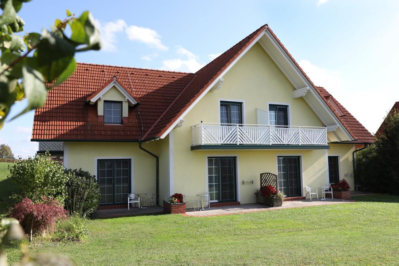 Sonntagsberg Hof Familie Fiedler Hotel Бад Валтерсдорф Екстериор снимка